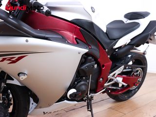 YAMAHA YZF R1
