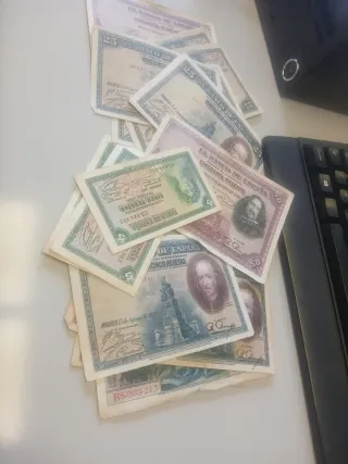 Billetes antiguos españoles varios valores