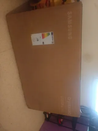 Smart TV Samsung Crystal UHD para piezas