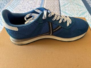 Zapatillas Munich Azules y Blancas