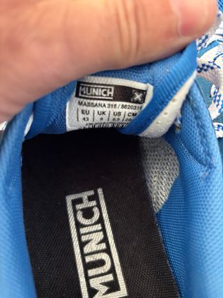 Zapatillas Munich Azules y Blancas