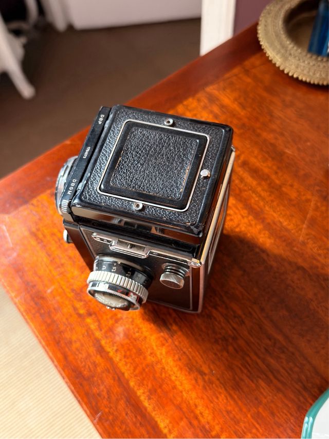 Rolleiflex 3.5 Carl Zeiss Planar Negra