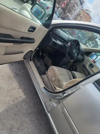 Nissan X-Trail 2001