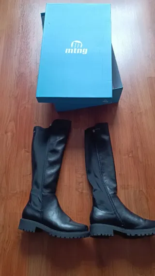 Botas altas Mustang negras