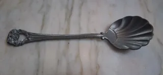 Cucchiaio vintage stile Liberty a conchiglia