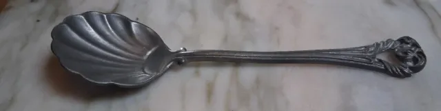 Cucchiaio vintage stile Liberty a conchiglia