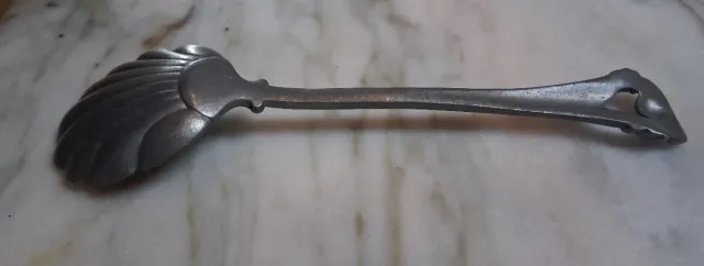 Cucchiaio vintage stile Liberty a conchiglia