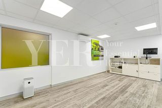 Local comercial en alquiler en Ensanche - Diputación en Alicante