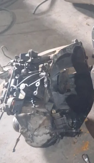 Despiece motor Berlingo/Partner 1900D con culata