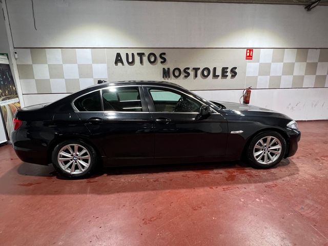 BMW Serie 5 528 i 2011