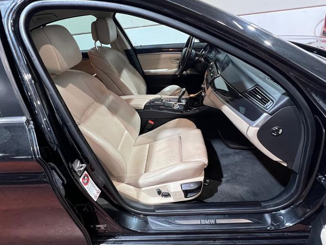 BMW Serie 5 528 i 2011