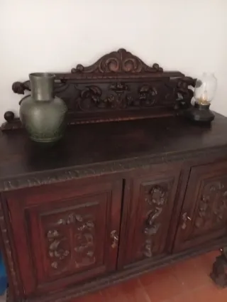 Mueble Castellano Madera Tallada