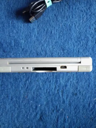 Nintendo DS Lite Argento con Stilo e Caricatore