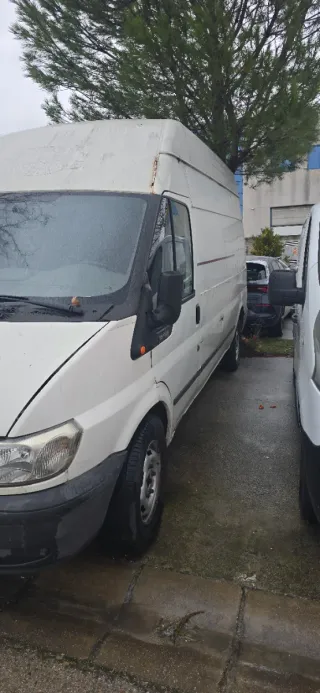 Ford Transit Doble Cabina - Bomba Gasoil