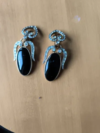 Orecchini clip bigiotteria vintage neri