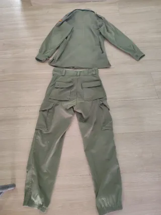 Uniforme militar trabajo