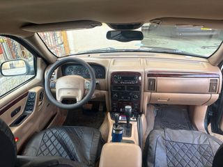 Jeep Grand Cherokee 2002