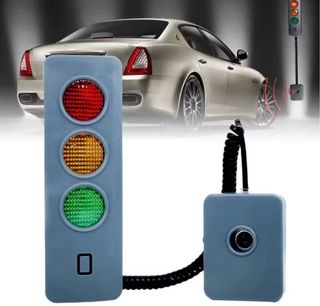 Dispositivo di parcheggio intelligente per garage