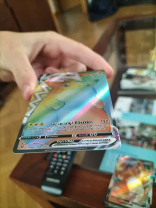 Pikachu VMAX Arcoíris Carta Pokémon
