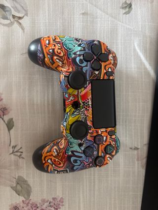 PS4 Pro 1TB + Controller + 2 Giochi