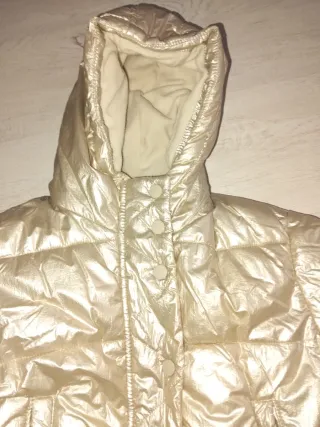 Plumífero niña dorado 3 años