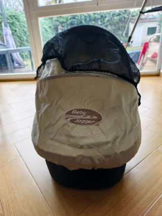 Capazo-Cuco Baby Jogger City Mini color Negro