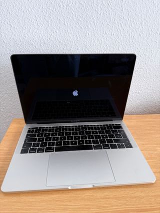 MacBook Pro 13 2017 8GB RAM SSD como nuevo