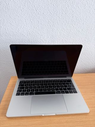 MacBook Pro 13 2017 8GB RAM SSD como nuevo