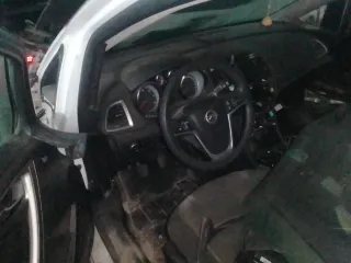 Despiece Opel Astra J