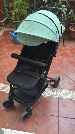 Silla de paseo ligera, urge venta