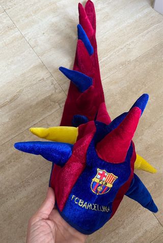 Gorro FC Barcelona vikingo dragon