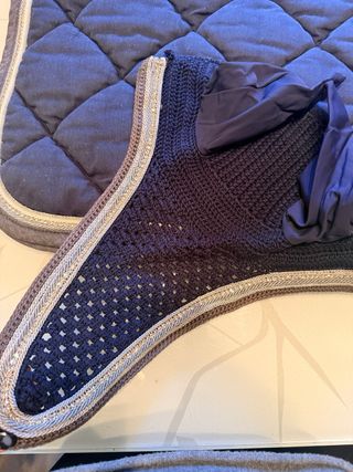 Sottosella e cuffia cavallo blu