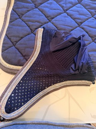 Sottosella e cuffia cavallo blu