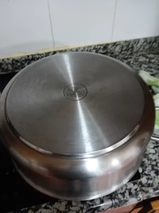 Olla de acero inoxidable