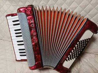 Acordeón Hohner Junior 48B Rojo