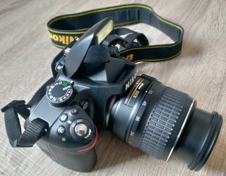 Cámara Nikon D3200 Negra + Cargador y Batería