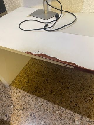 Escritorio/Mesa despacho madera pintada en blanco.