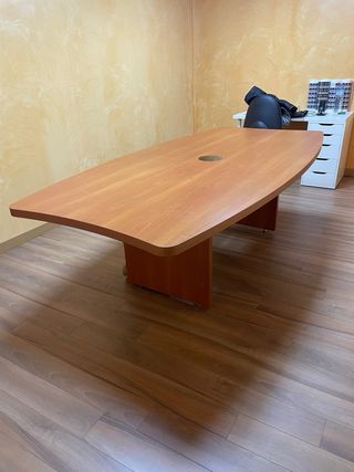 Mesa de reuniones madera