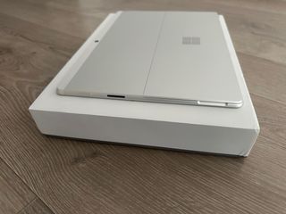 Microsoft Surface Pro X + Teclado Original