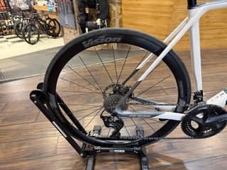 Megamo Raise Talla L