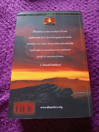 Dianética: El Poder del Pensamiento Sobre el Cu...