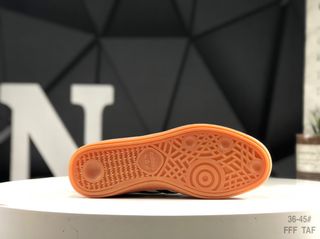 Adidas Handball Spezial EU 40.5 Marrón/Blanco