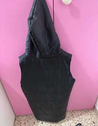 Giacca smanicata donna con cappuccio