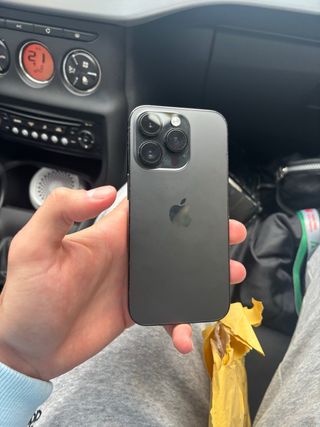 iPhone 14 Pro NEGOCIABLE