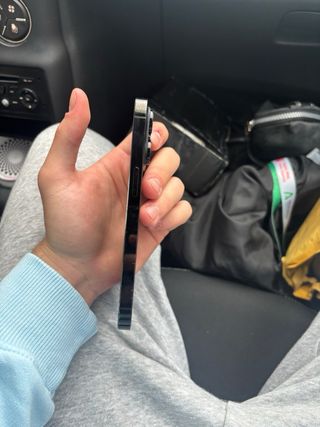 iPhone 14 Pro NEGOCIABLE