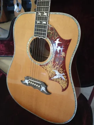 Guitarra Gibson Dove in flight custom shop