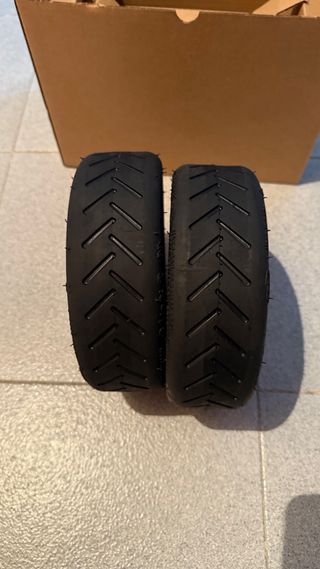 Ruedas patinete Xiaomi con cámara.