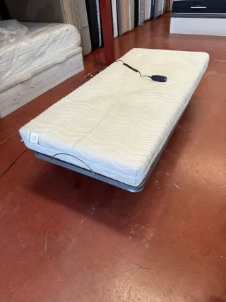 Cama articulada con colchón