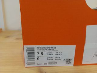 Nike (40,5 EU) Vomero Plus Antracita