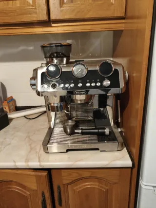 Cafetera DeLonghi La Specialista Maestro